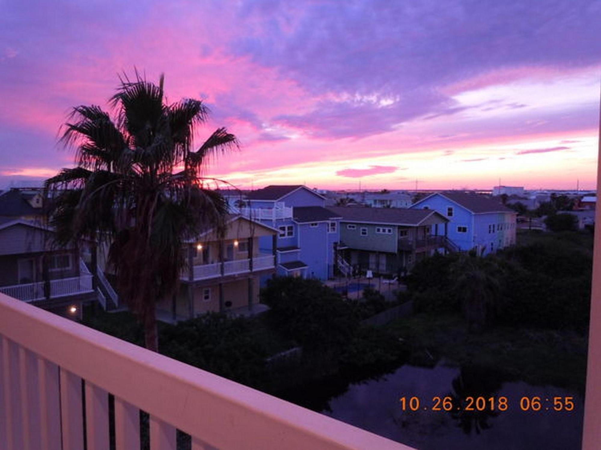 Beachgate Condosuites And Oceanfront Resort Port Aransas Room photo